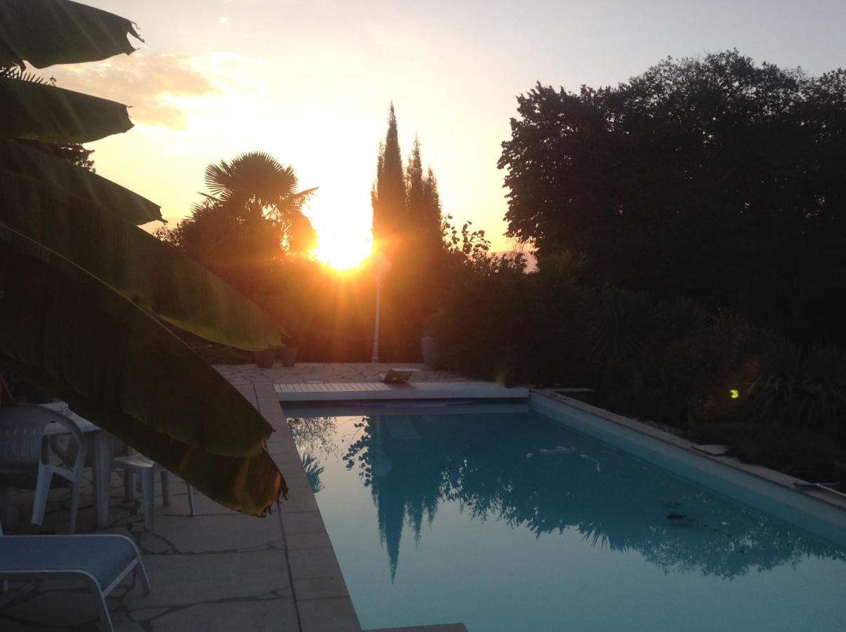 Domaine De La Provencale Bed and Breakfast Saint-Didier-de-la-Tour Buitenkant foto