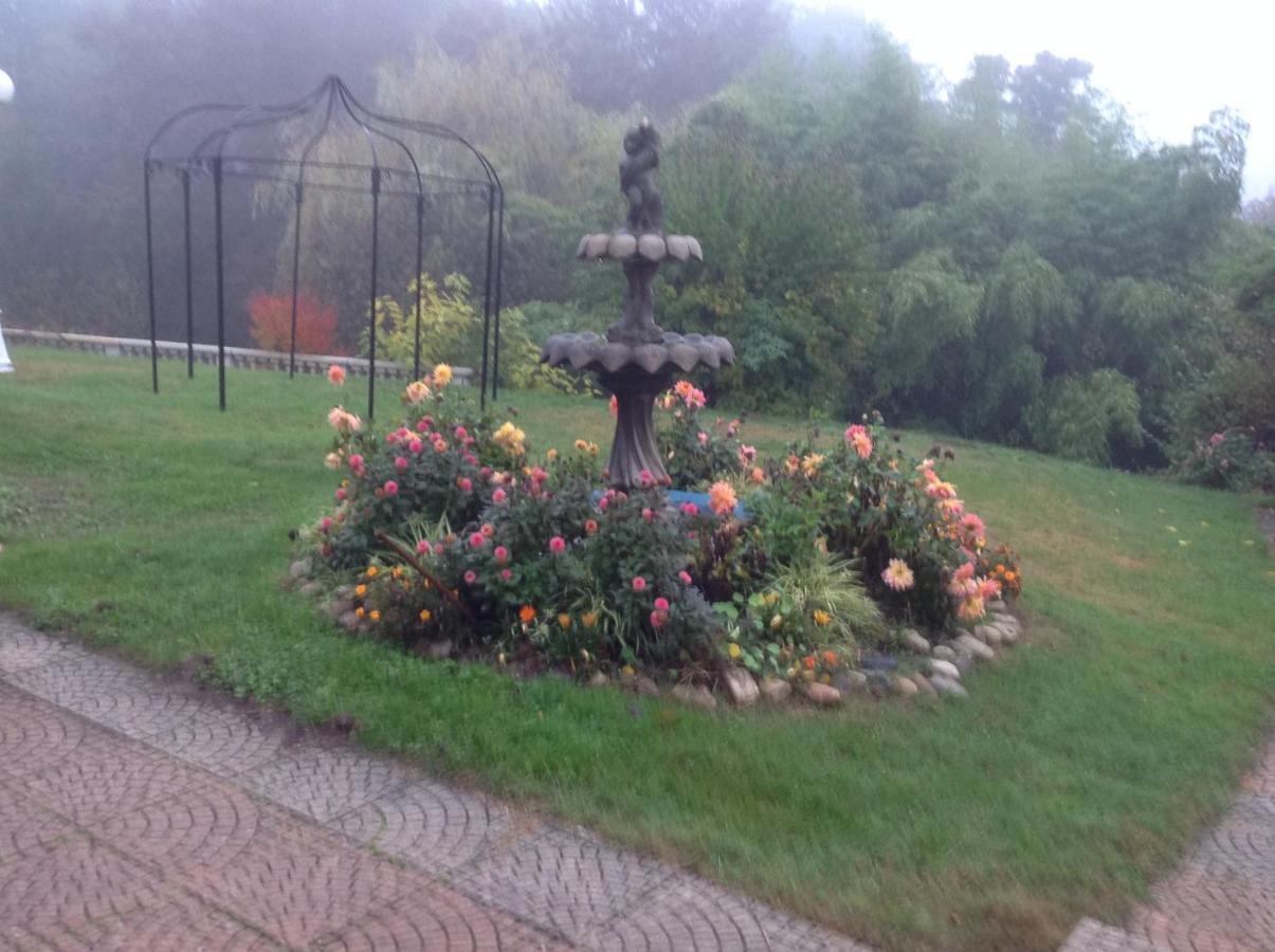 Domaine De La Provencale Bed and Breakfast Saint-Didier-de-la-Tour Buitenkant foto