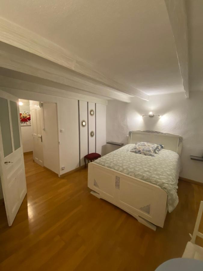 Domaine De La Provencale Bed and Breakfast Saint-Didier-de-la-Tour Buitenkant foto